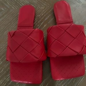 Slippers size10